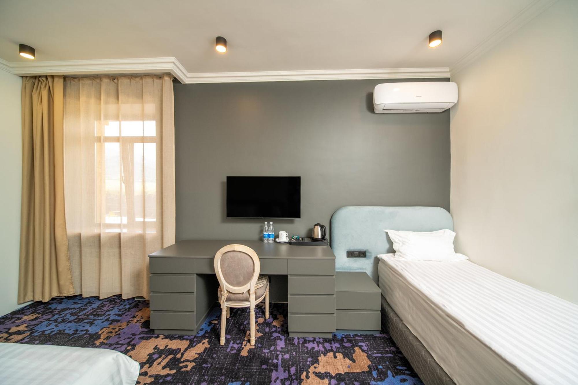 Kefilyan Family Hotel Sanain Luaran gambar