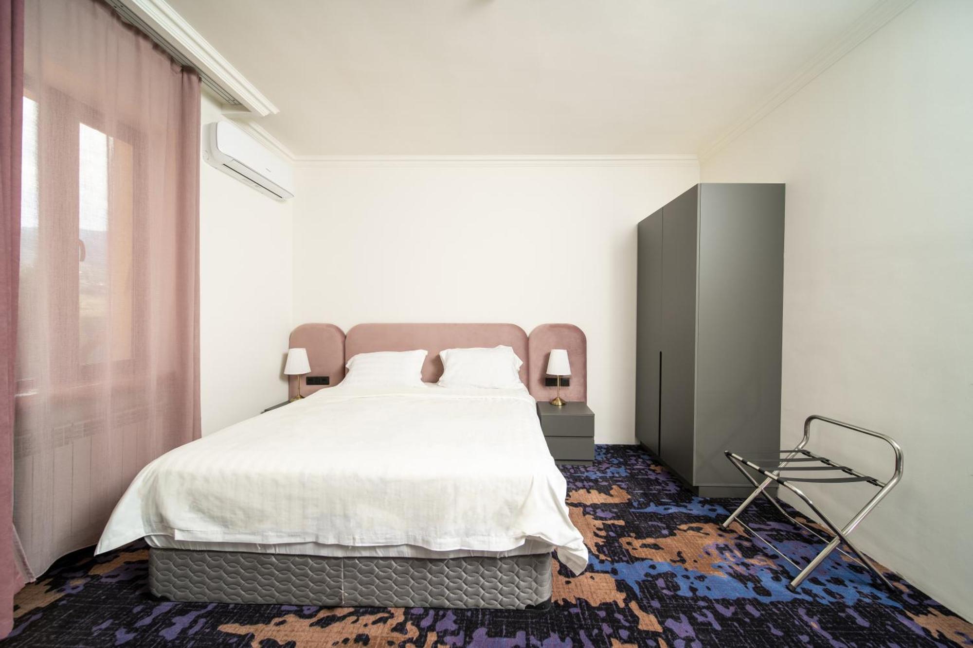 Kefilyan Family Hotel Sanain Luaran gambar